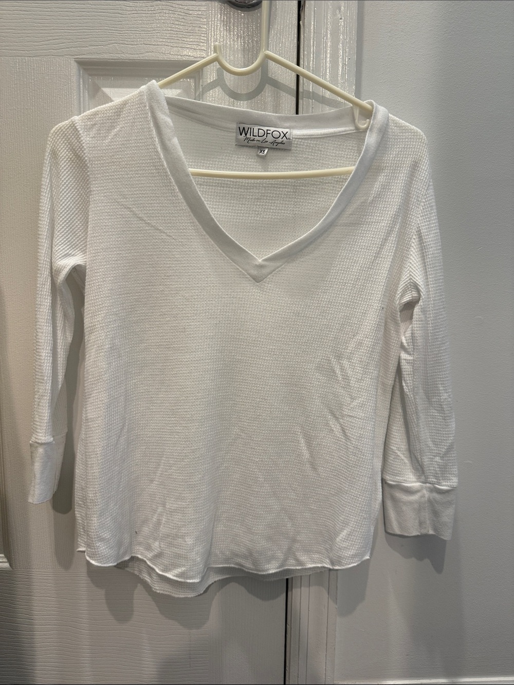 Wildfox White V-Neck Waffle Thermal 3/4 Long Sleeve Top. Size xs